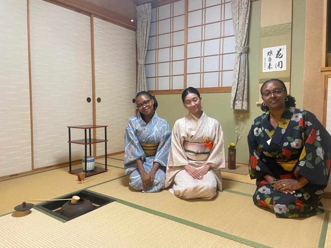 ソコイネ農業大学 修士課程の学生が本学で研修を実施